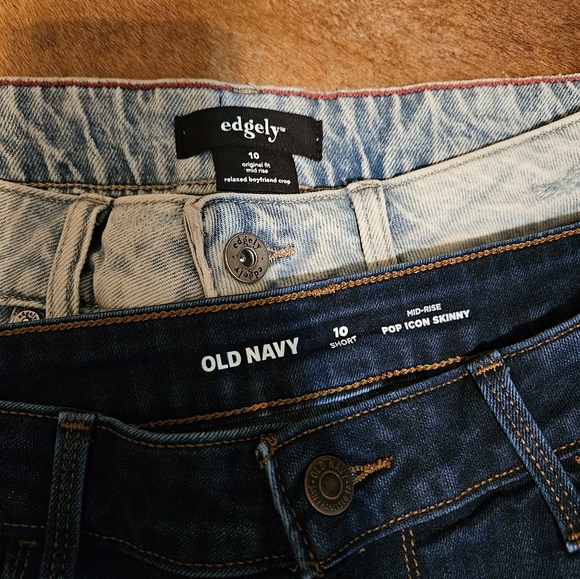 Edgerly Old Navy Denim Jeans 10 Petite Short Cropped Ankle Dark Light Wash - Picture 2 of 2